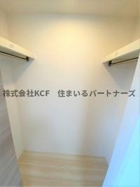 たっぷりとした収納スペースです