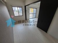 個人の部屋や寝室として使える洋室です