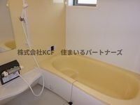 コンパクトで使いやすいお風呂です