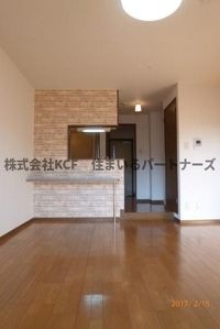 ゆったり過ごせる居間です