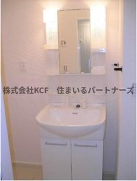 明るい洗面所です