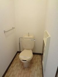 清潔感のあるトイレです