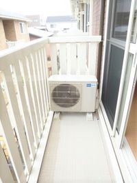 陽当たり良好なバルコニーです