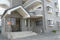 清潔なエントランスです