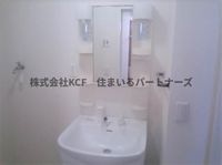 独立洗面化粧台が付いています