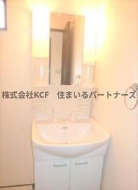 朝の支度にも助かる、独立の洗髪洗面化粧台