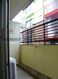 外からの目が気にならないバルコニーで洗濯物が干せます