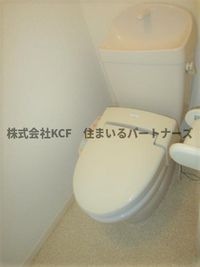 コンパクトで使いやすいトイレです