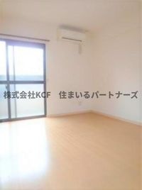 明るい色調の室内です