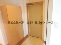 明るい玄関です