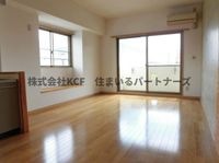 こちらの居間で趣味の時間をお楽しみください