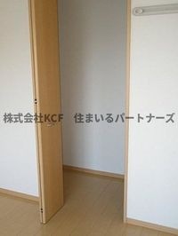 たっぷりとした収納スペースです