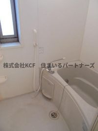 落ち着いた空間のお風呂です