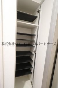 たっぷりとした収納スペースです