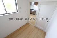 明るい色調の室内です