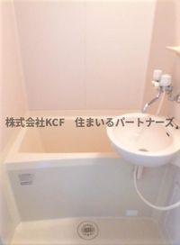 コンパクトで使いやすいお風呂です