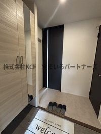 毎日通る玄関はこちらです