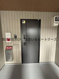 毎日通る玄関はこちらです