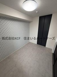 ゆったりした洋室です