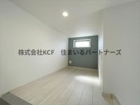 落ち着いて過ごせるお部屋なので、寝室にいかがでしょうか