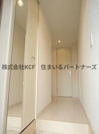 明るい玄関です