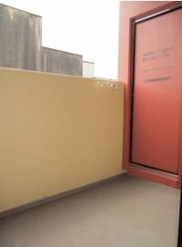 落ち着いた時間を過ごせるバルコニーです