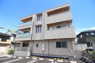写真:シャーメゾンGrand七日市の外観
