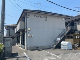 フレグランス寿 B棟の外観