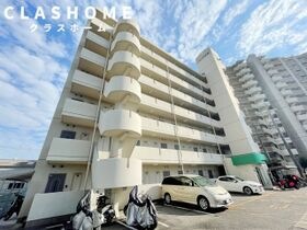 パレス三宝の外観