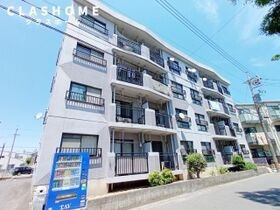 パークサイド今岡A棟の外観