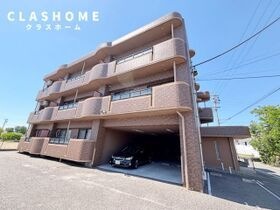 サンハイム西山の外観
