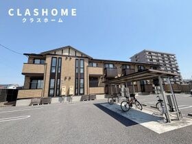 オリエンテ・グローリアの外観