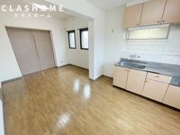 同物件の別部屋になります。