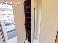 同物件の別部屋になります。