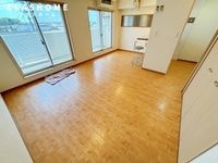 同物件の別部屋になります。