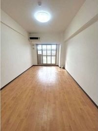 同物件の別部屋になります。