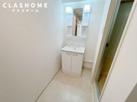 同物件の別部屋になります。