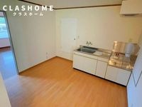 同物件の別部屋になります。