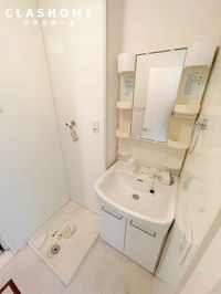 同物件の別部屋になります。