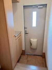 落ち着いた玄関です