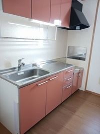 コンパクトなキッチンで掃除もラクラク