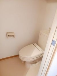 シンプルで使いやすいトイレです