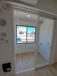 内装は落ち着いています