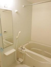 コンパクトで使いやすいお風呂です