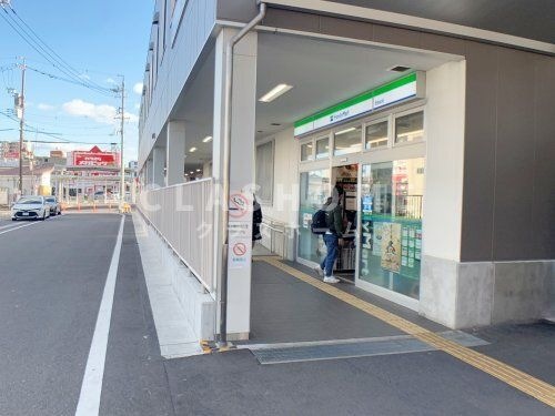 ファミリーマート 知立駅北店