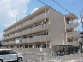 西尾市楠村町向山の外観