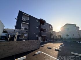 岡崎市六名新町の外観