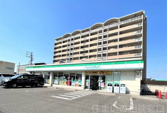 ファミリーマート岡崎石工団地口店