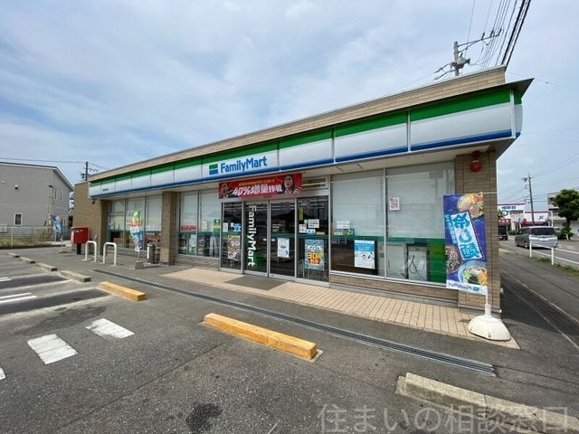 写真：ファミリーマート西尾住崎店
