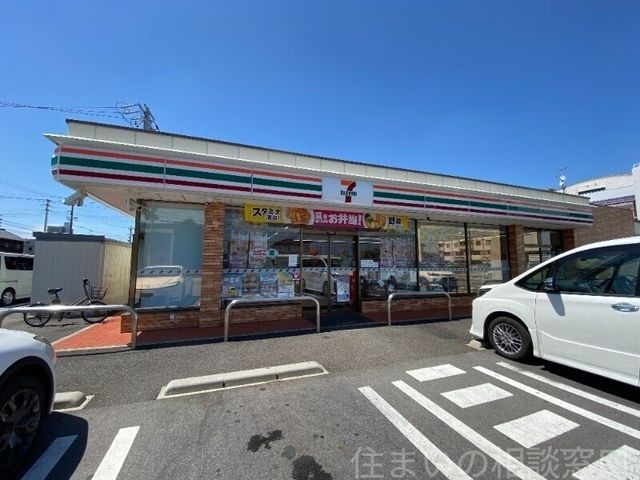 写真：セブンイレブン西尾住崎町店